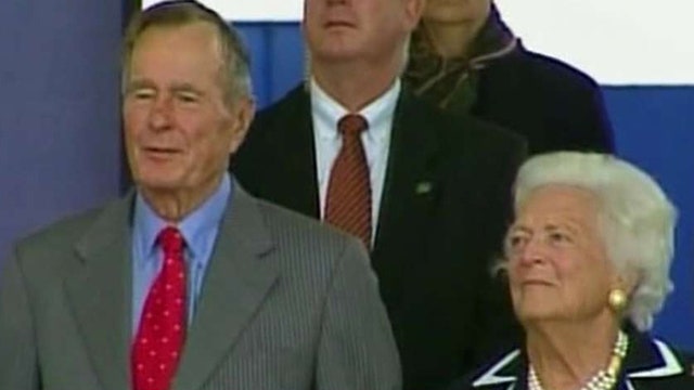 George H.W. Bush and wife Barbara to handle Super Bowl coin toss