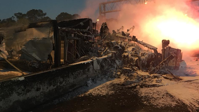 I-95 southbound lanes shut down after semi-truck fire
