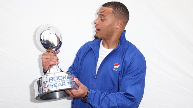 Dak Prescott voted NFL Rookie of the Year by fans
