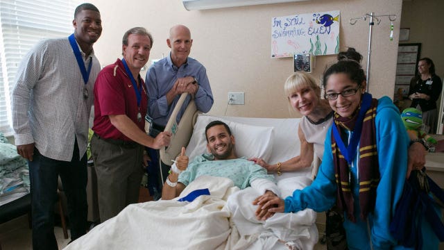 Jameis Winston, Jimbo Fisher visit Pulse survivors