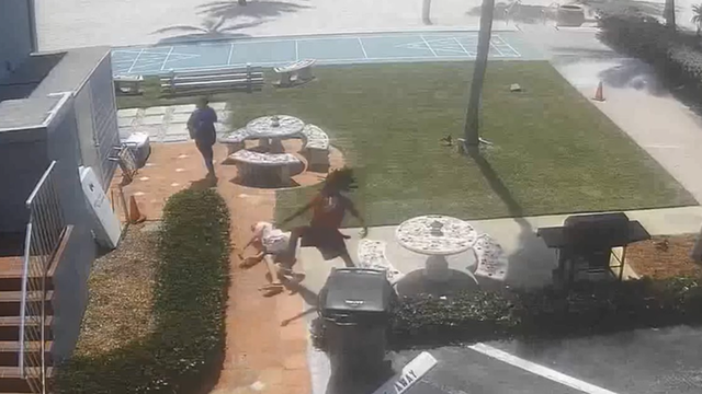 Police searching for man who beat elderly gentleman in parking lot in Florida