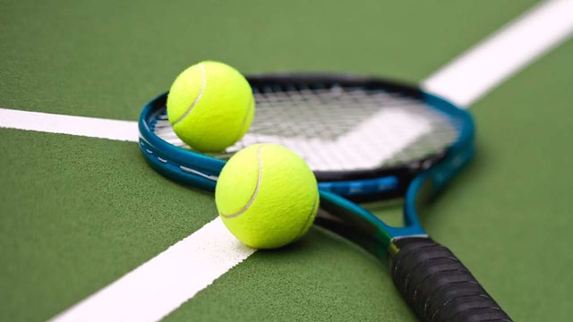 Federer, McEnroe push for Laver Cup's place in team tennis