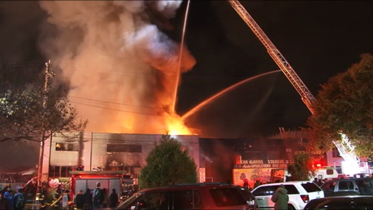 e0aaff0a-2 SAT OAK FIRE _00.00.12.27_1480771554129-405538.png