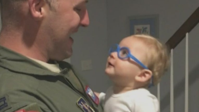 fb227726-Baby sees dad_1489842333426-404959.jpg