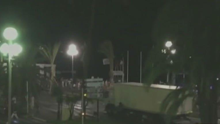 352e3ea3-Pleas to find missing children, teens in Nice attack-402970