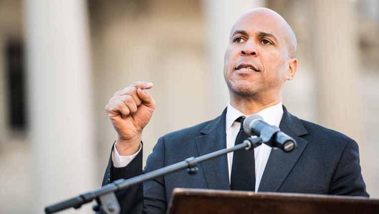 68e77747-CORY-BOOKER-GETTY_1549140348064-401720.jpg