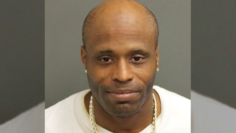 963eb97a-CRIMELINE_credit card thief_091118_1536683552822.png.jpg