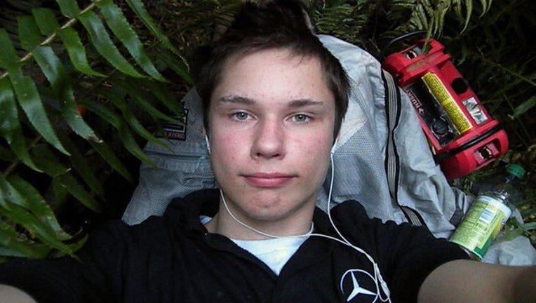 54e6f27a-Colton-Harris-Moore-barefoot-bandit_1463630469100.jpg