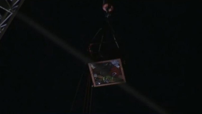 c5cd1e55-KSAZ Crane Basket 122018-408200