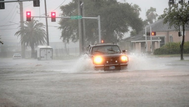 61221c87-GETTY-hurricane-harvey_1504009275864-404023.jpg