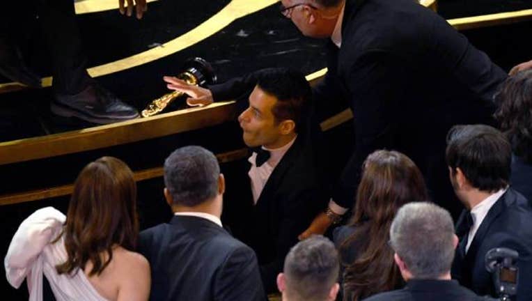 4129ceff-GETTY Rami Malek falls at oscars_1551099708265.jpg-408200.jpg