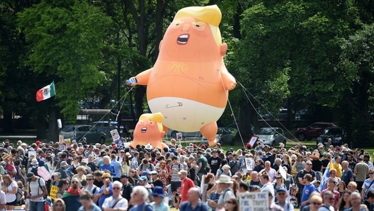 7eadd0ff-GETTY_trump_baby_balloon_071618-401096
