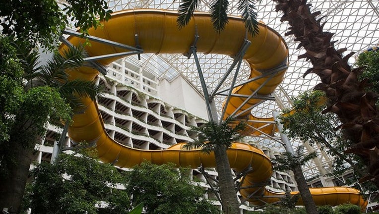 ffdffc9d-GETTY_water slide_101618_1539695402898.png.jpg