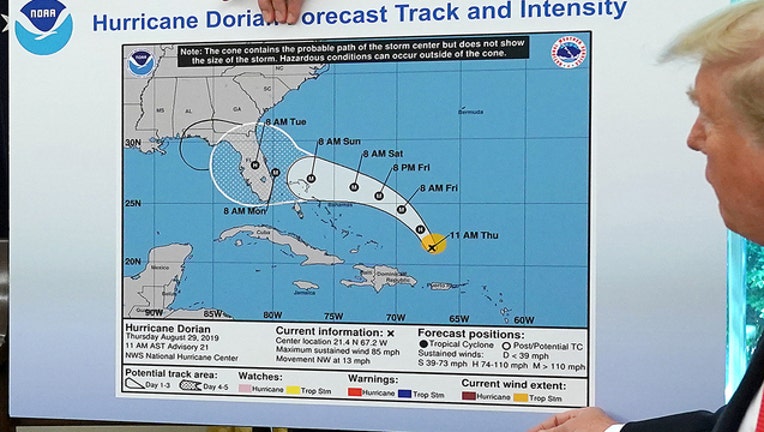 332aeaa8-GETTY-Donald-Trump-Dorian-hurricane-Alabama-NOAA-sharpie-map
