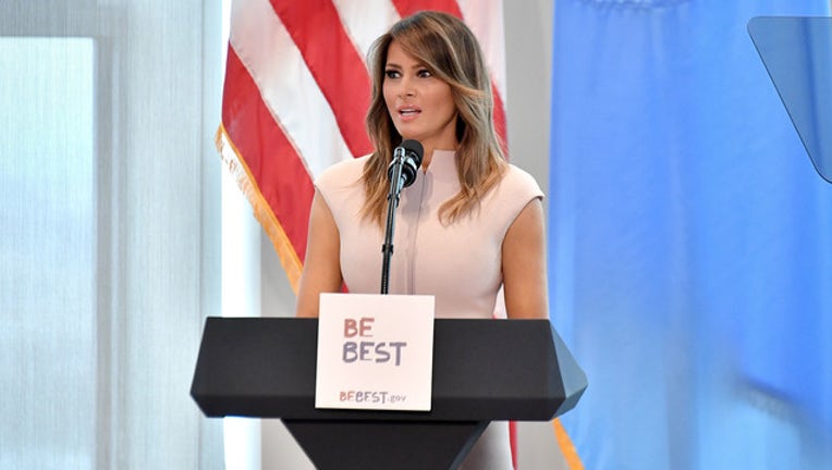f6d9cc90-775233417ML007_First_Lady_M_1539272477400-408200