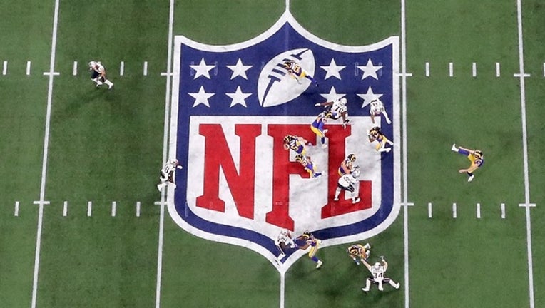 775287681AE00099_Super_Bowl_1549241199075-404959