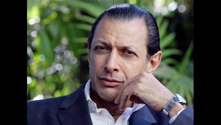 646920e4-TV Jeff Goldblum_1493212498721