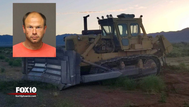 38324287-KSAZ jeremy sterling bulldozer 043019-408200