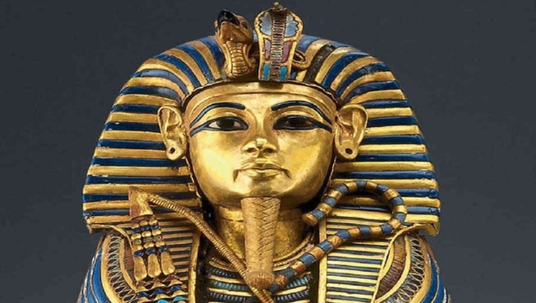 9f16c4d3-King Tut gold mask_1443565609766.jpg