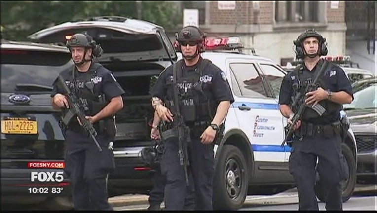 ad6f0307-Mass_shooting_inside_hospital_in_New_Yor_0_20170701023114-402970