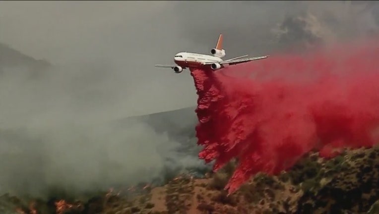 488756a6-Massive_La_Tuna_Fire_in_Burbank_Glendale_0_20170903051340-407068-407068