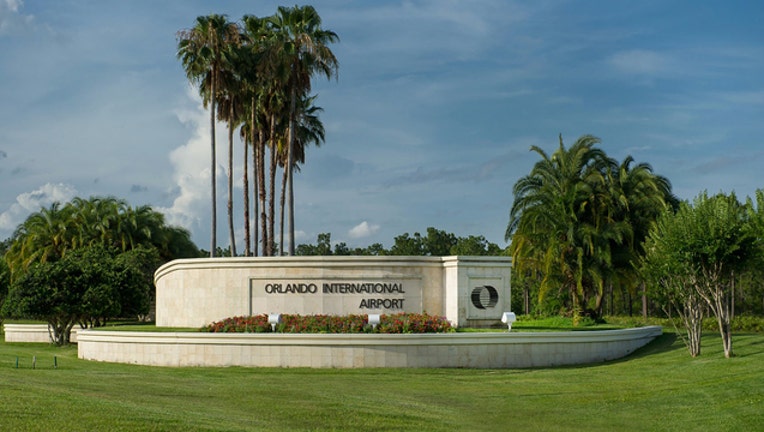 b654ad62-OIA-Orlando-Airport-sign_1494282696520.jpg