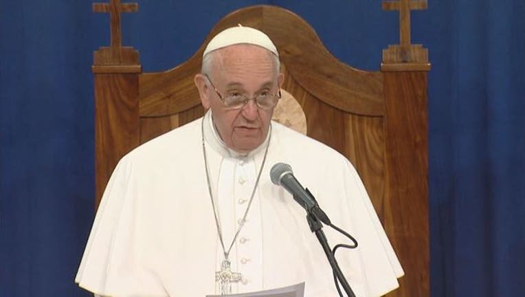 Pope in Prison 3_1443364903939-401096.jpg