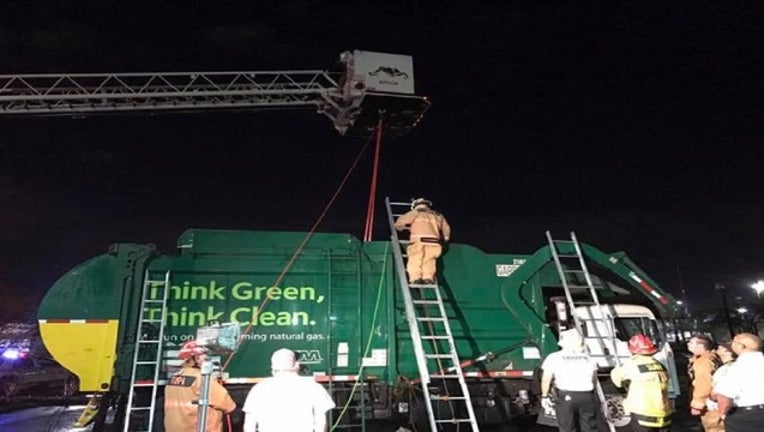 c760ee7c-Tampa Garbage Truck_1486652061578.jpg