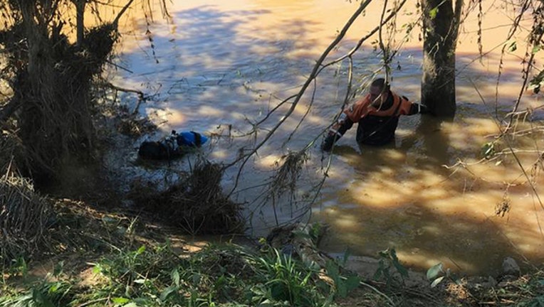 9a806cb3-VIRGINIA-STATE-POLICE-RESCUE_HURRICANE MICHAEL-1539471724566-401720.jpg