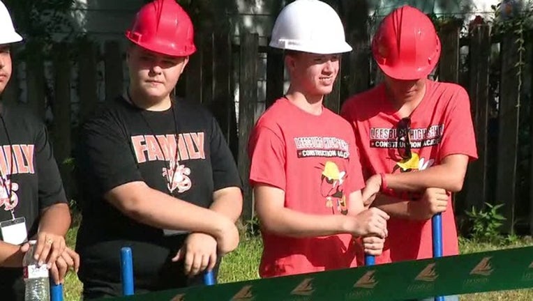 8d9a08b7-WOFL_habitat for humanity leesburg high school construction academy_082619_1566826595581.png.jpg