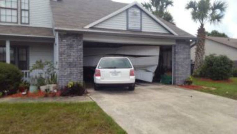5cb2f8cd-Winchester_Dr_crash_1535507084129.jpg