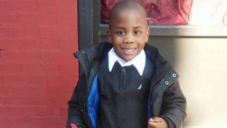 55485b2f-Zymere Perkins-402970