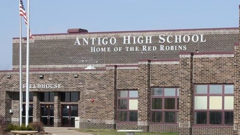 f5fc16c9-antigo-high-school_1461508605609-404023.jpg