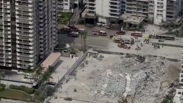 21440d70-building-collapse-miami_1532362265833.jpg