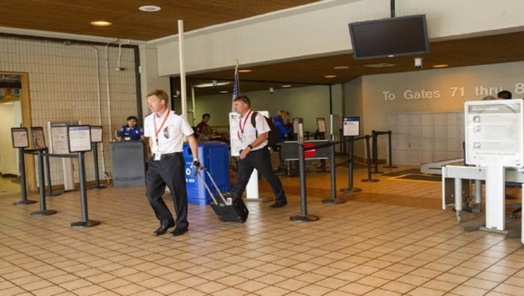 2ef03dd6-hawaii-airport-death_1487524727886.jpg