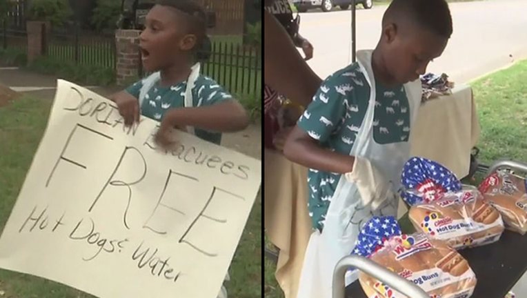 bdc8f792-jermaine bell free hot dogs_1567609660938.jpg-401385.jpg