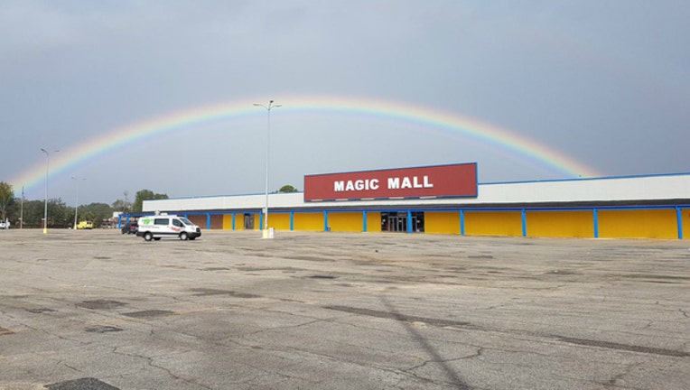 80d23ab3-magic mall_1510522246877.jpg