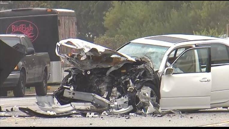 10668c34-Jenner crash in Malibu on PCH-407068