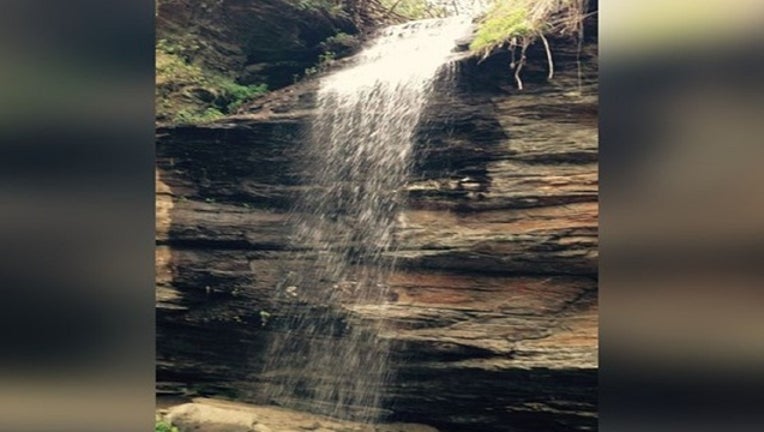 b3bb7e2e-moore-cove-falls.jpg