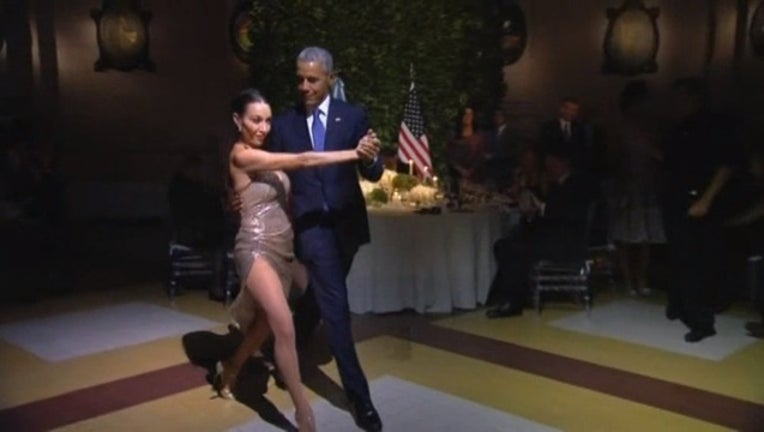 bfff4e82-Obama does the tango