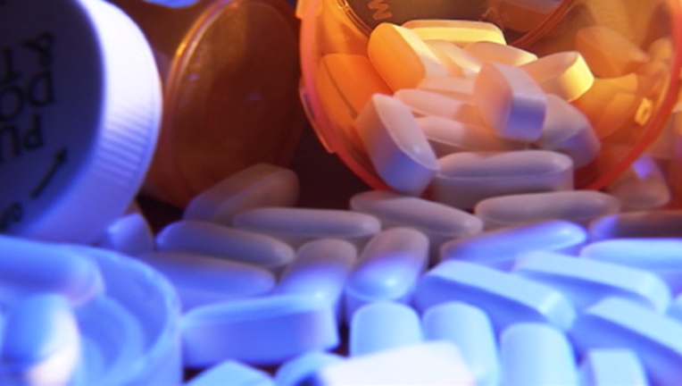 prescription drugs opioids pain pills generic _00.00.37.10_1493167451380-404959.png