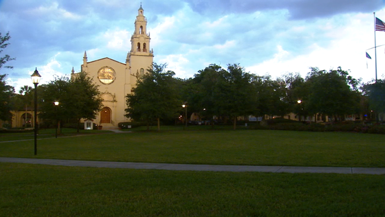 rollins-college1_1490842737606.png