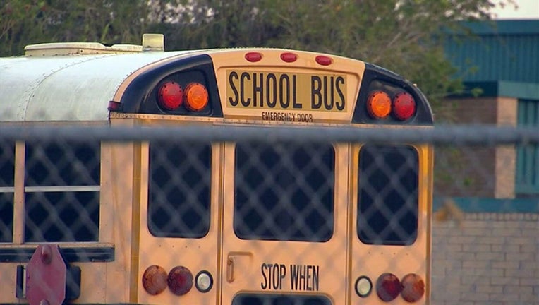 0c2d13b6-school bus_1507751537892-401385.jpg