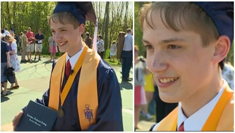 37062bc3-teen grad_1464000172961-404959.jpg