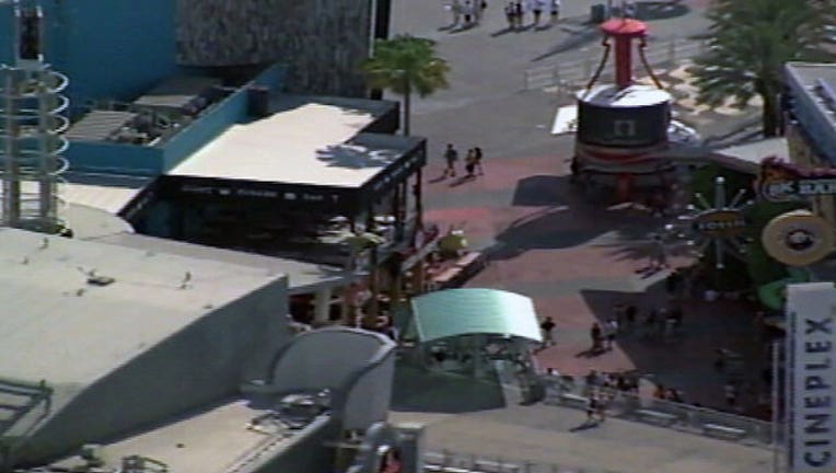 Universal Orlando parking garage reopens after suspicious incident