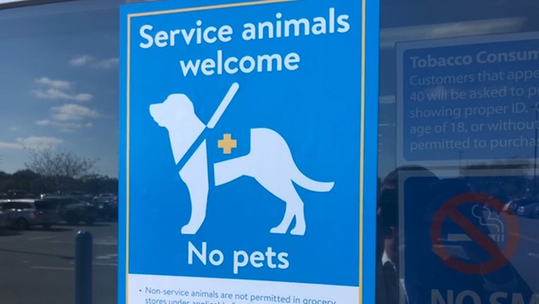 Walmart allow dogs discount