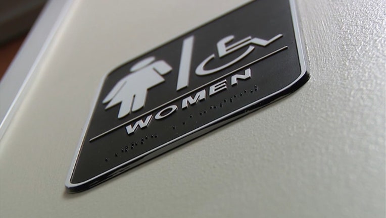 873d422d-women-bathroom_1549422494833.jpg