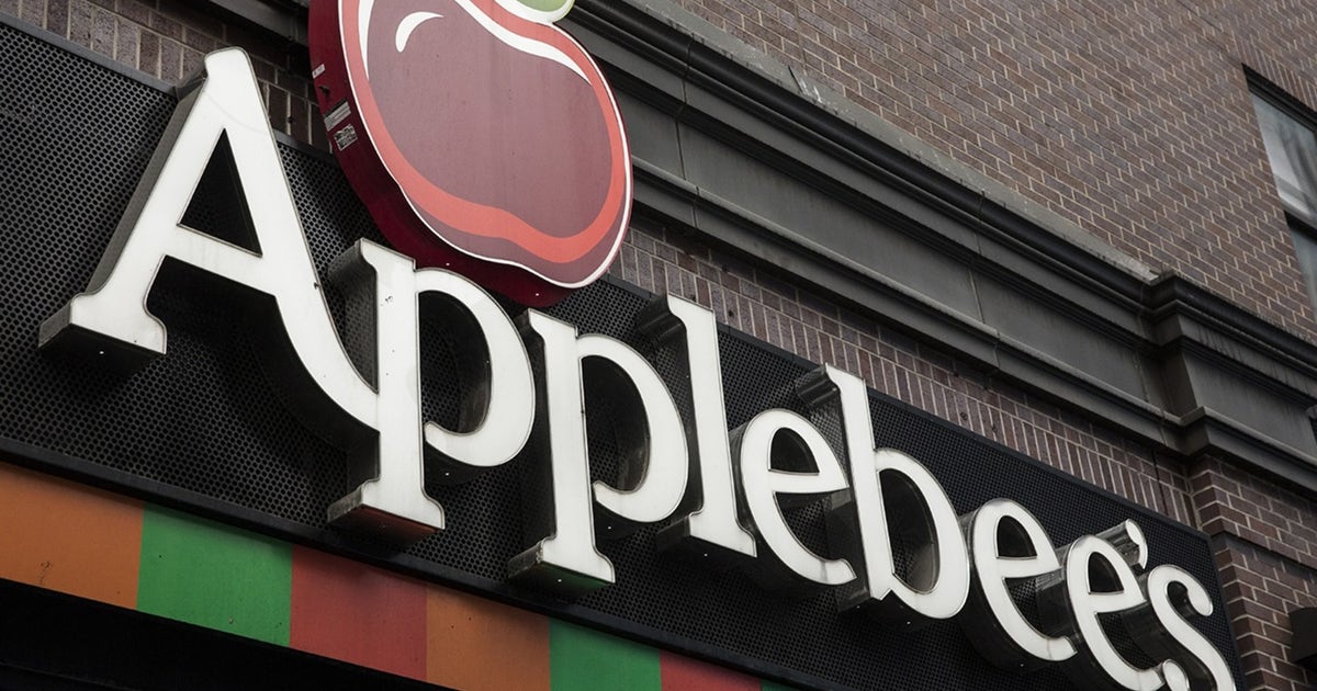 Applebee's selling $1 Vampire cocktails during the month of October ...
