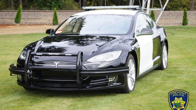 California police officer must call off chase after Tesla patrol car's battery runs low