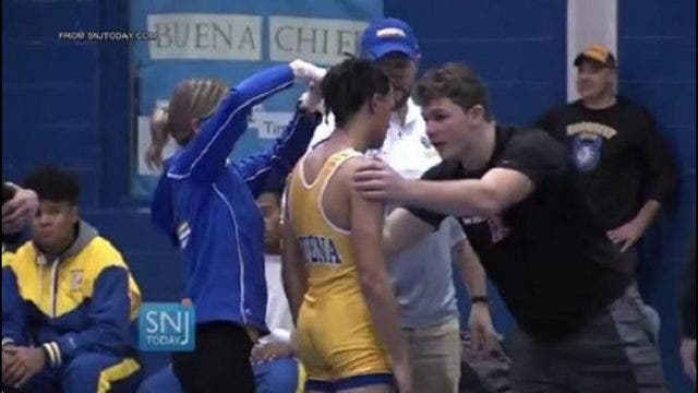 NJ referee who told wrestler to cut dreads suspended for 2 years